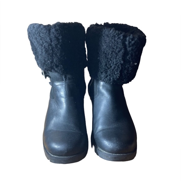 UGG Bellevue Boots - Picture 3 of 7